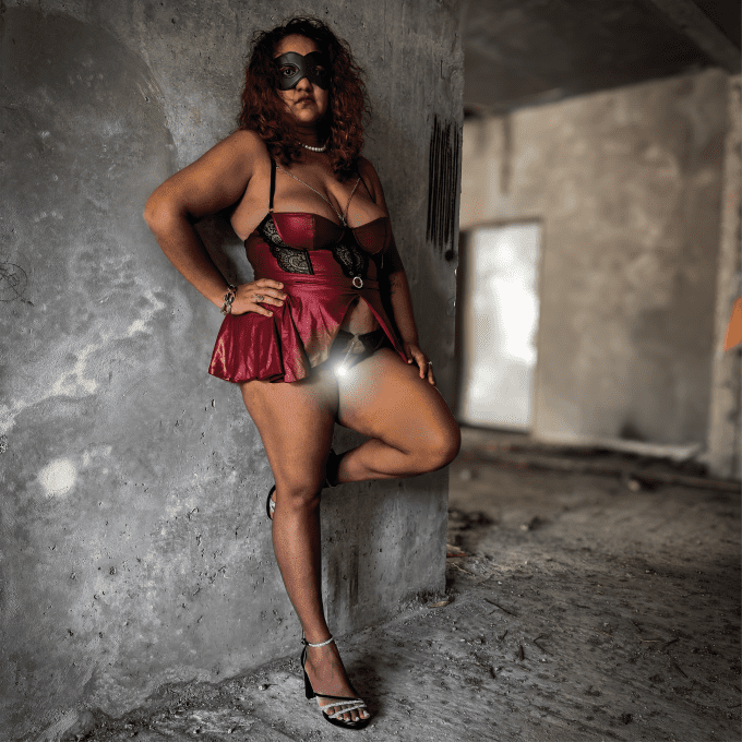 Tenue simili cuir bordeaux "GLAMORY" avec string ouvert - S&N